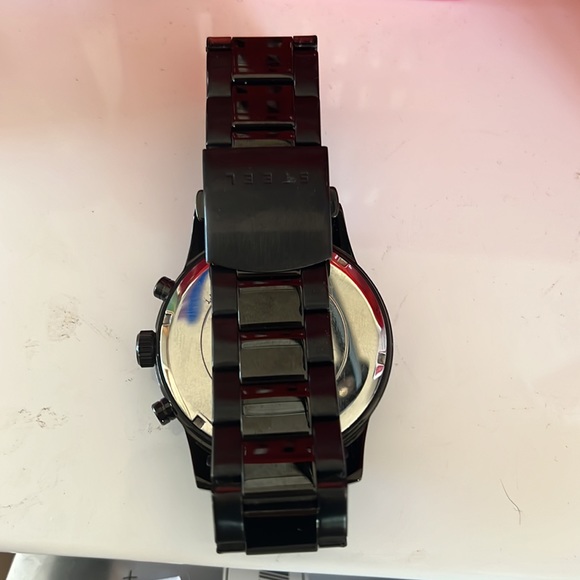 Guess Steel Watch - Picture 3 of 3